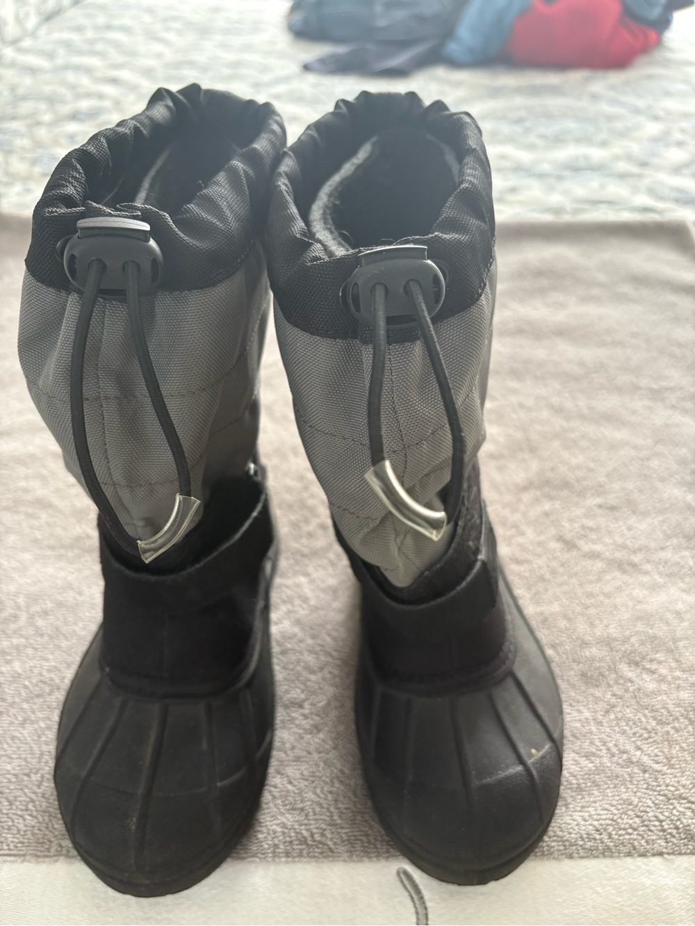 Columbia Kids Black and Gray Waterproof Snow Boots Size 1